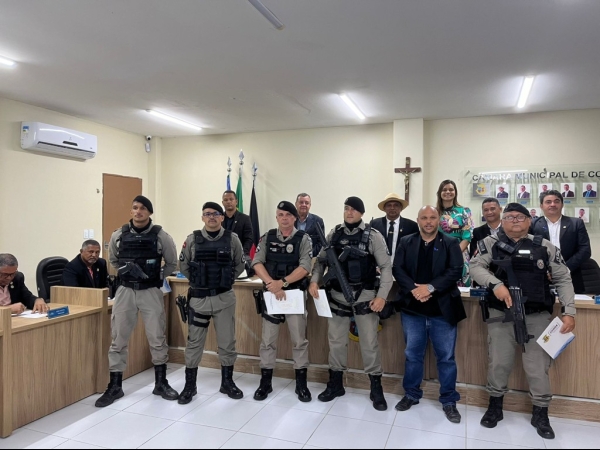 Sessão da Câmara de Conde entrega votos de aplauso à policiais e professor de Jiu Jitsu