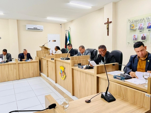 Em Conde: Requerimentos de titularidade de imóveis e operação tapa-buraco são aprovados em Sessão 