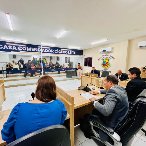 Câmara de Conde aprova solicitações para instalação de lombadas e melhorias no Mercado Público