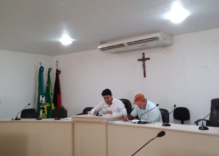 Comissão de Constituição Justiça e Redação emite parecer favorável